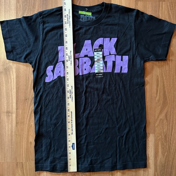 NWT Black Sabbath T-Shirt size Small 🆕🎸 Hot Topic - Picture 6 of 6